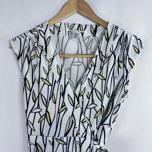 Diane Von Furstenburg Size 8 Silk Yellow and Black Wrap Dress Knee Length - Picture 3 of 7